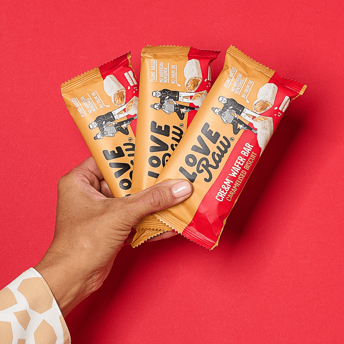 LoveRaw Caramelised Biscuit Cream Wafer Bar 50g