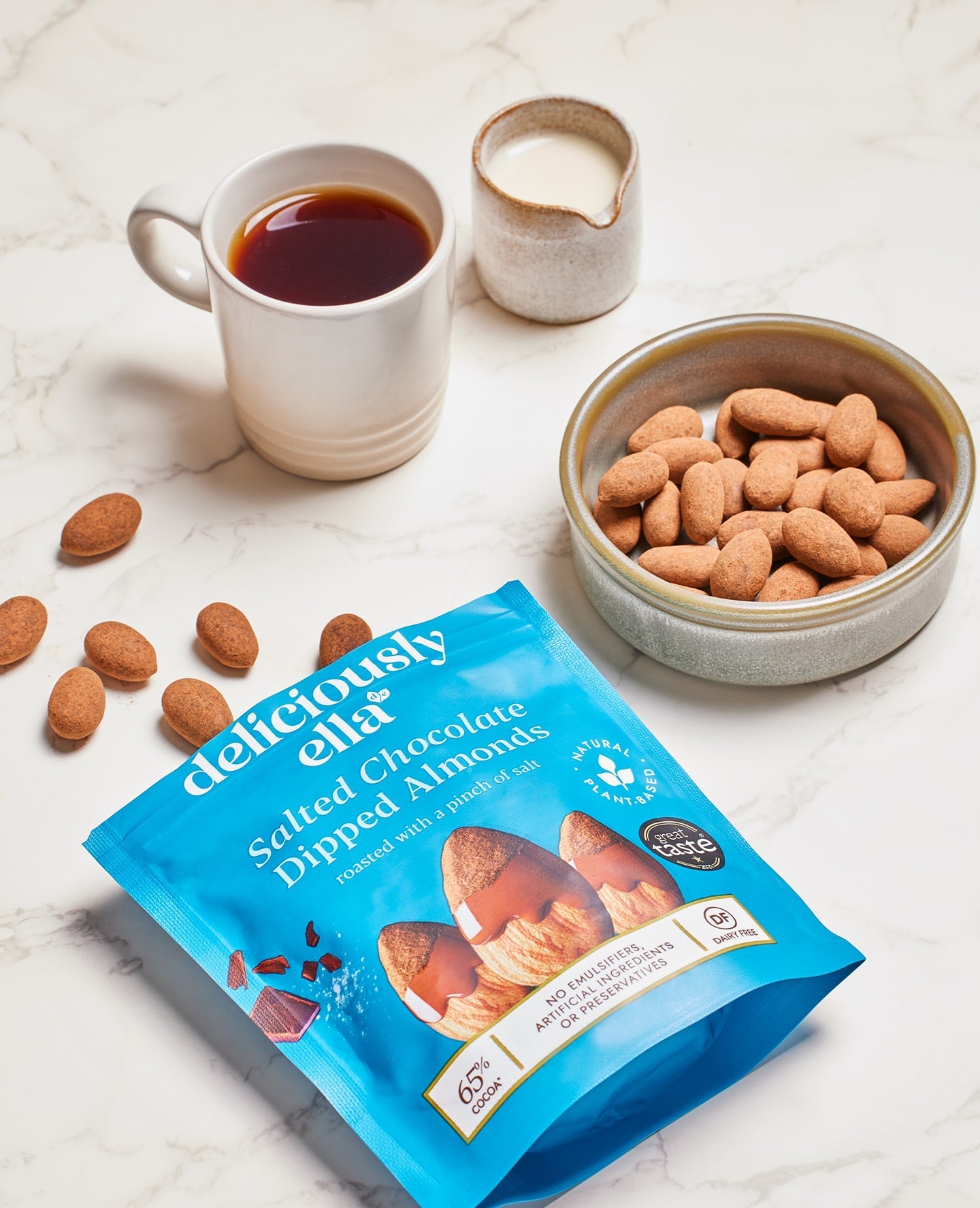 Deliciously Ella salted chocolate dipped almonds 81g