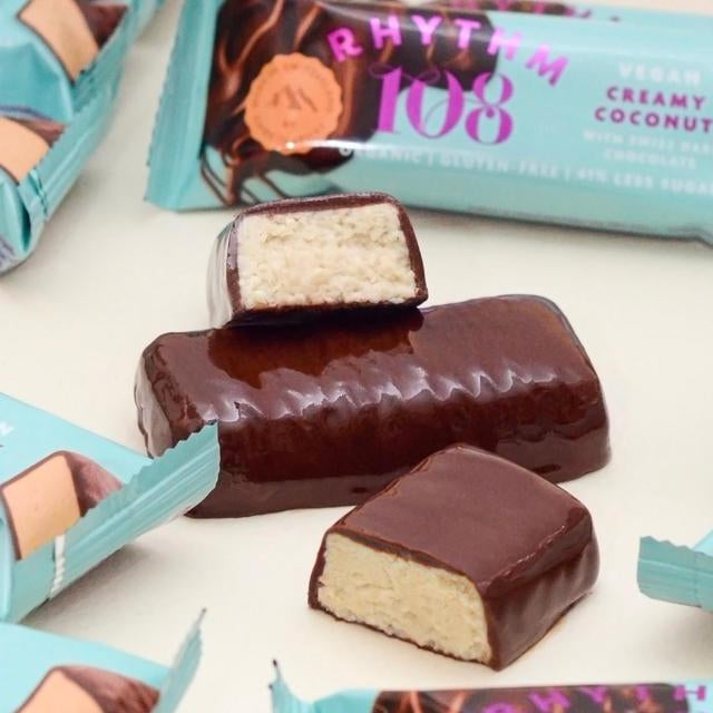 Rhythm 108 Creamy Coconut with Swiss Dark Chocolate 33g