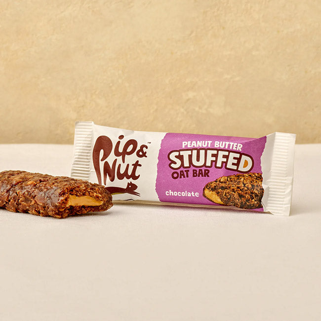 Pip & Nut Peanut Butter Stuffed Chocolate Oat Bar 48g