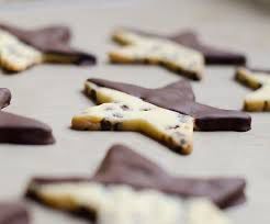 Star CHOCOLATE-DIPPED SHORTBREAD, Chocolate Chip, 5pack,